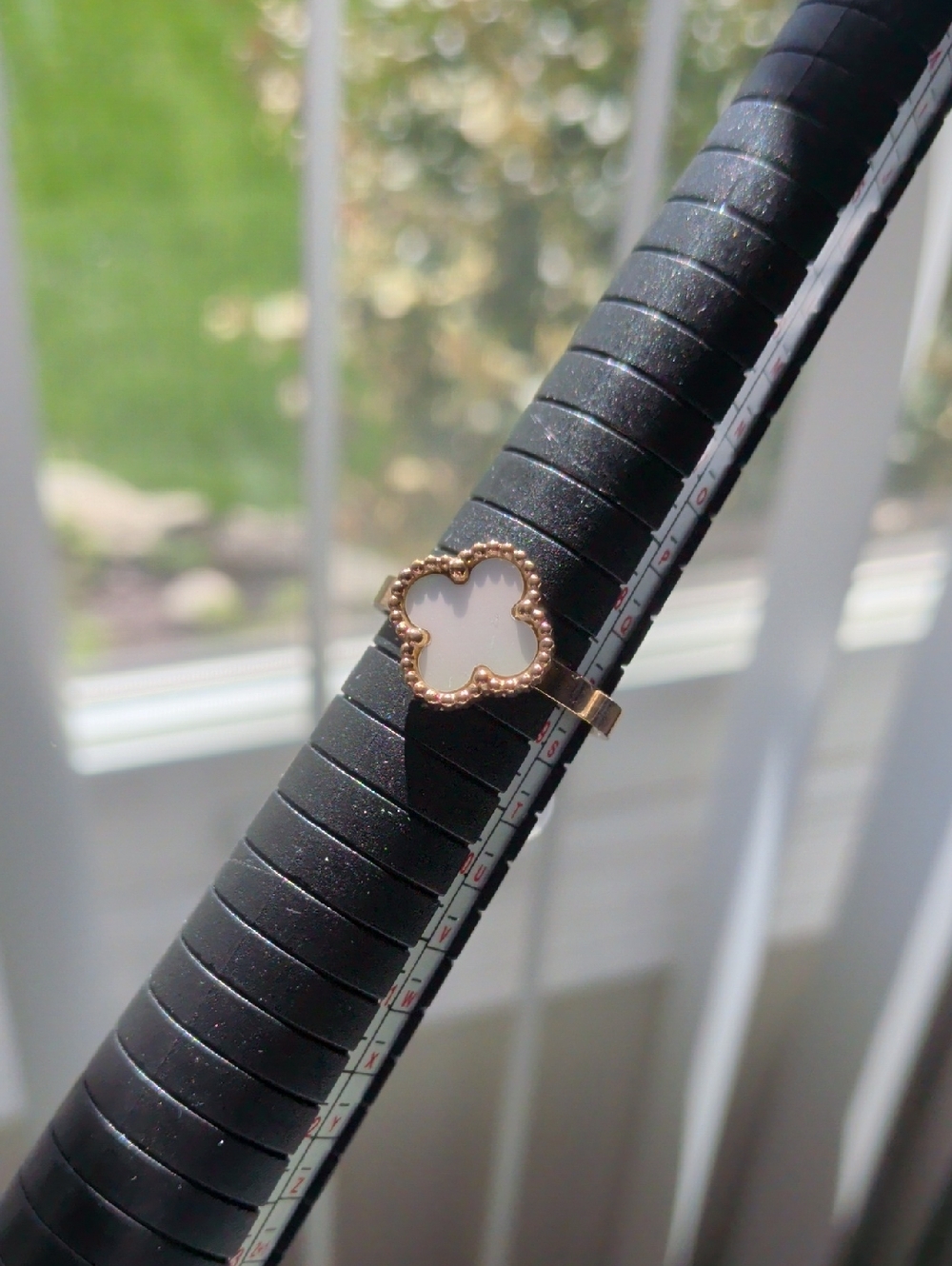 Rose Gold Clover Ring with White Mother-of-Pearl Accent